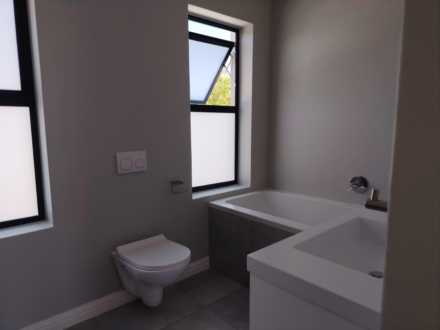 3 Bedroom Property for Sale in Croydon Western Cape